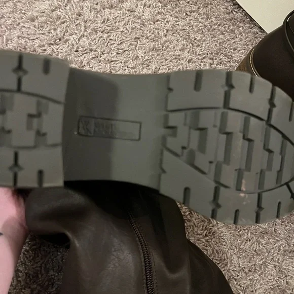 White Mountain Boots - Picture 11 of 11